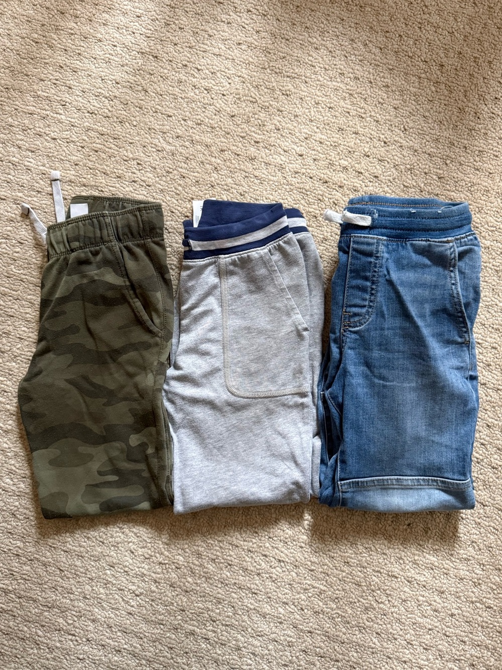 Set of 3 joggers/jeans for boys 7T